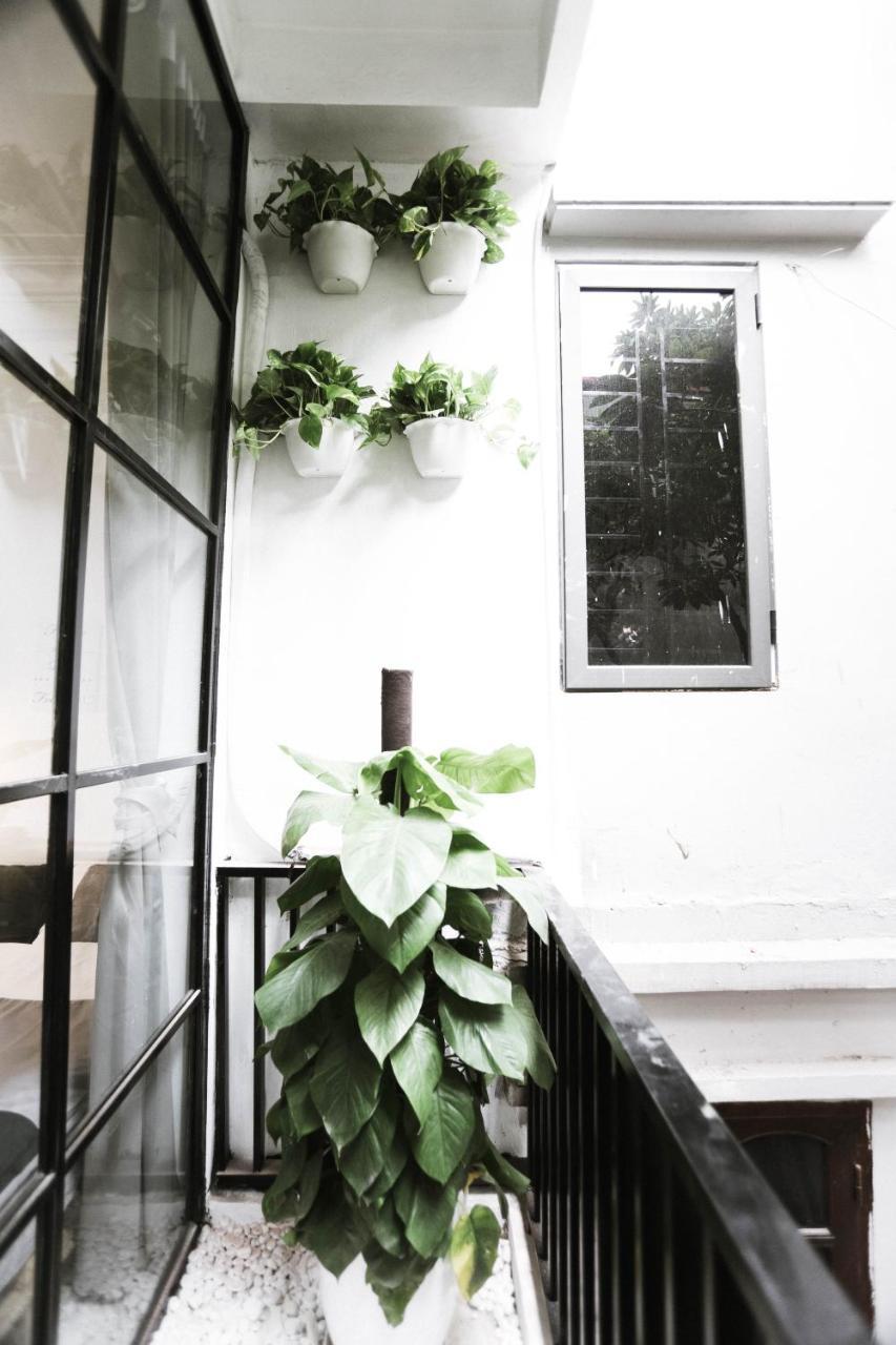 The Eyrie - Homestay In Hanoi Bagian luar foto